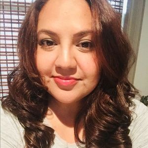 Meet your Posher, Alis